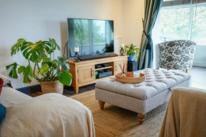 2 Bedroom Cottage with Spectacular Views of Snowdonia and Anglesey